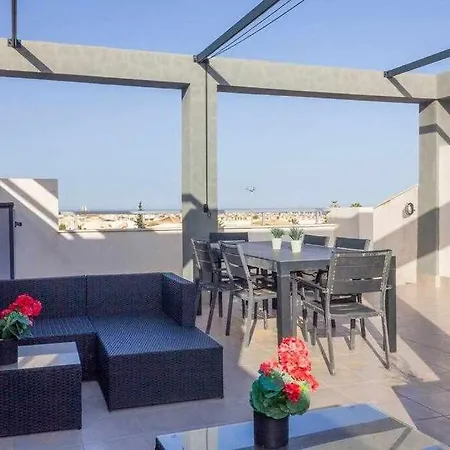 Pink Oasis - Winter By The Sea 公寓