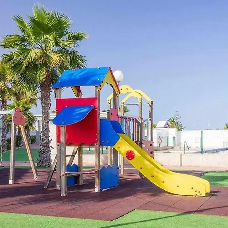 Pink Oasis - Winter By The Sea * 阿利坎特